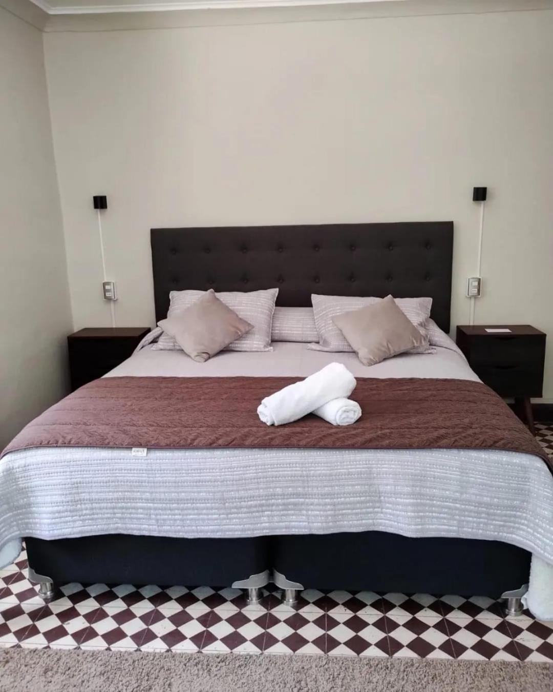Hostal Los Penones San Alfonso del Mar Kültér fotó